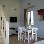 Remetzo Village Отель Ликсури