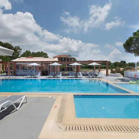 Remetzo Village Hotel Lixouri