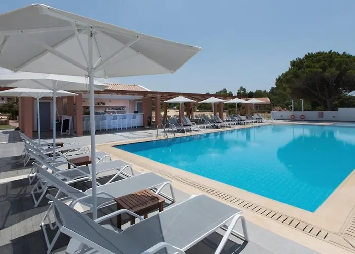 Remenzo Hotel