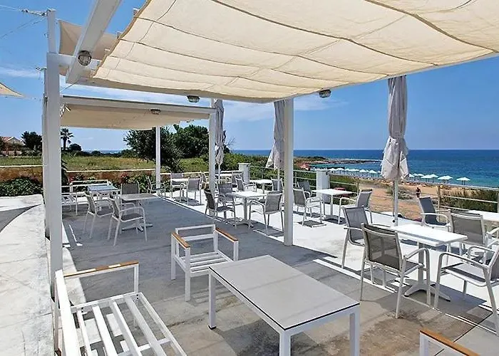 Remenzo 3* Lixouri