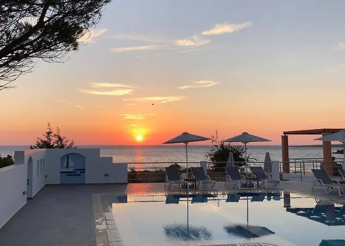 Hotel Remenzo 3*