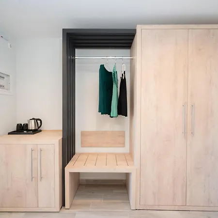 Otel Remenzo Lixouri