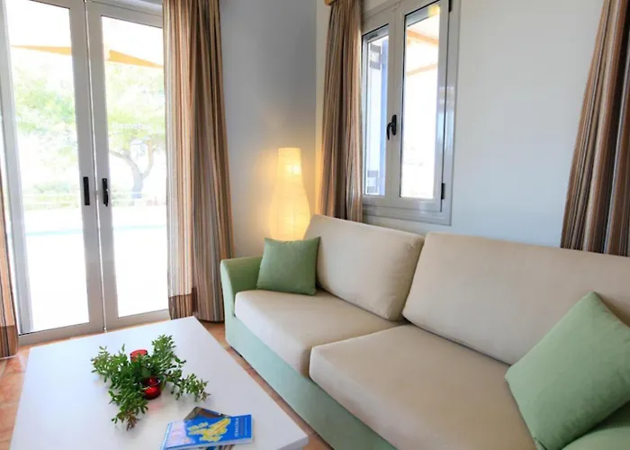 Remenzo Hotel